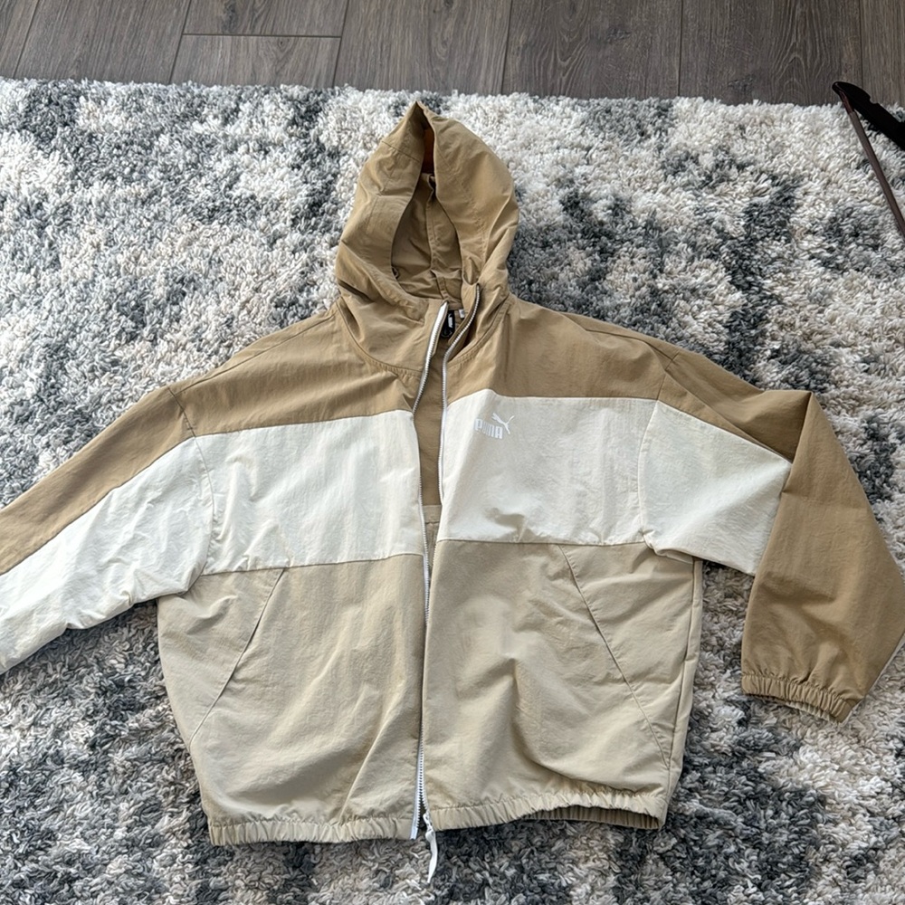 Women’s Puma Jacket - Medium